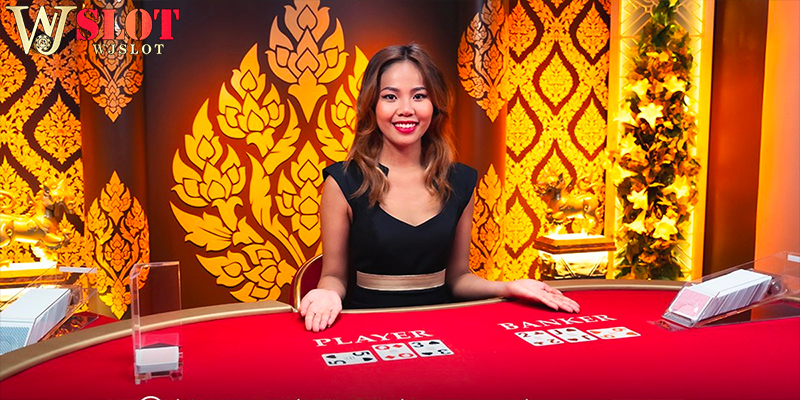 Experience playing Baccarat card game extremely effectively